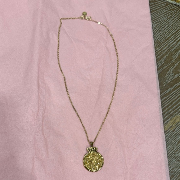 Jewelry - Elegant Gold Reversible Pendant Necklace